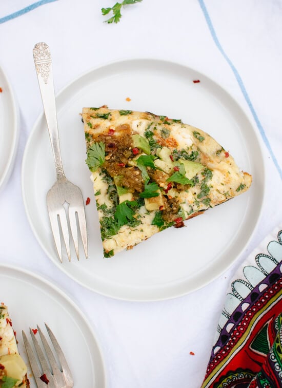 Sweet potato, red pepper and feta frittata - cookieandkate.com