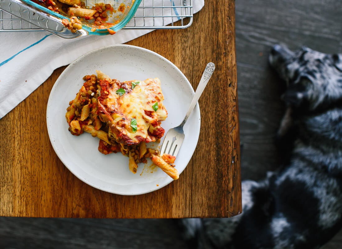 Healthy baked ziti recipe! cookieandkate.com