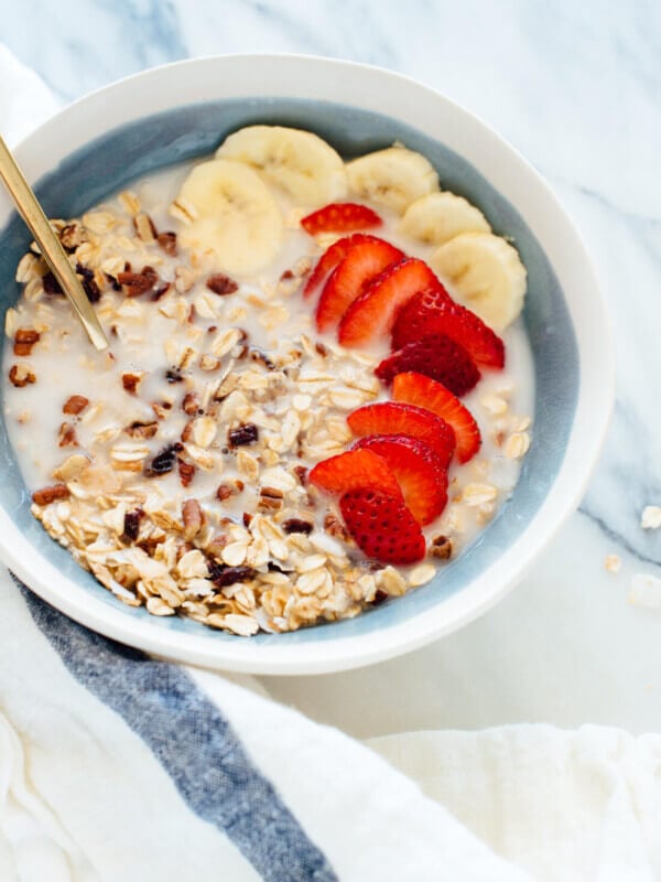 This healthy homemade muesli is absolutely delicious! Oats, pecans, coconut, dried cherries, and a touch of maple syrup and vanilla.