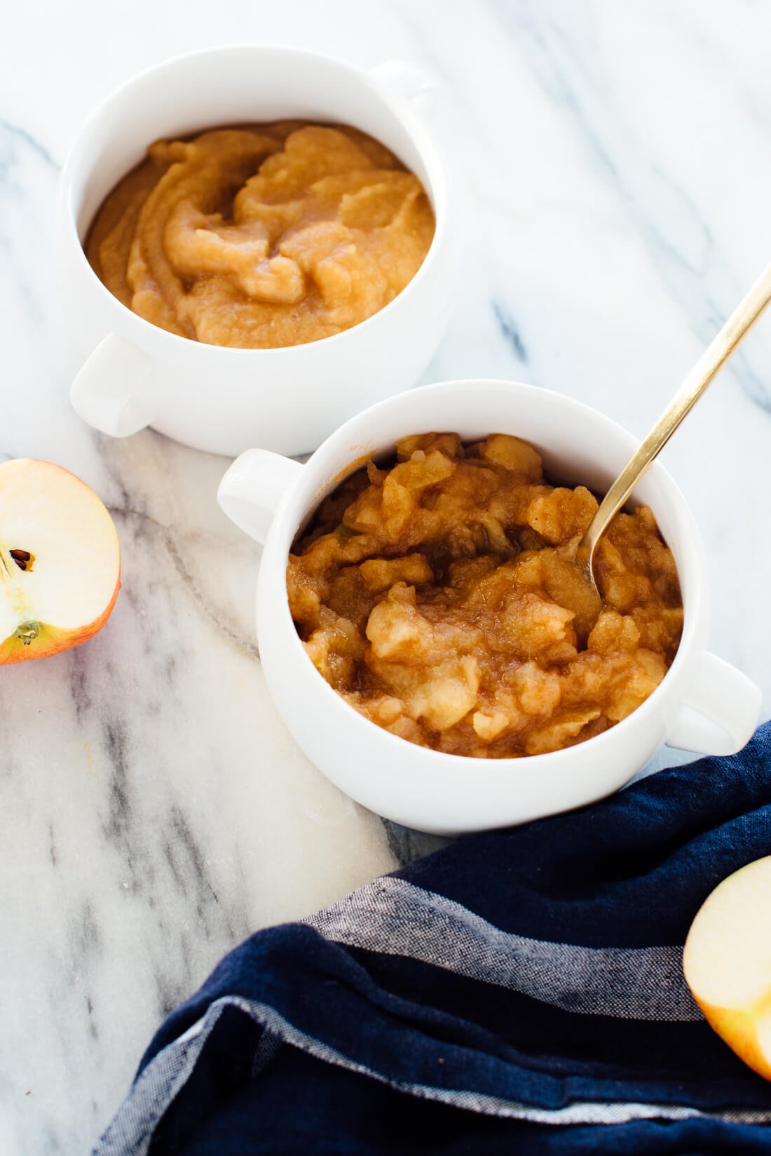 The best applesauce recipe—with options to make it chunky or smooth, whichever you prefer!
