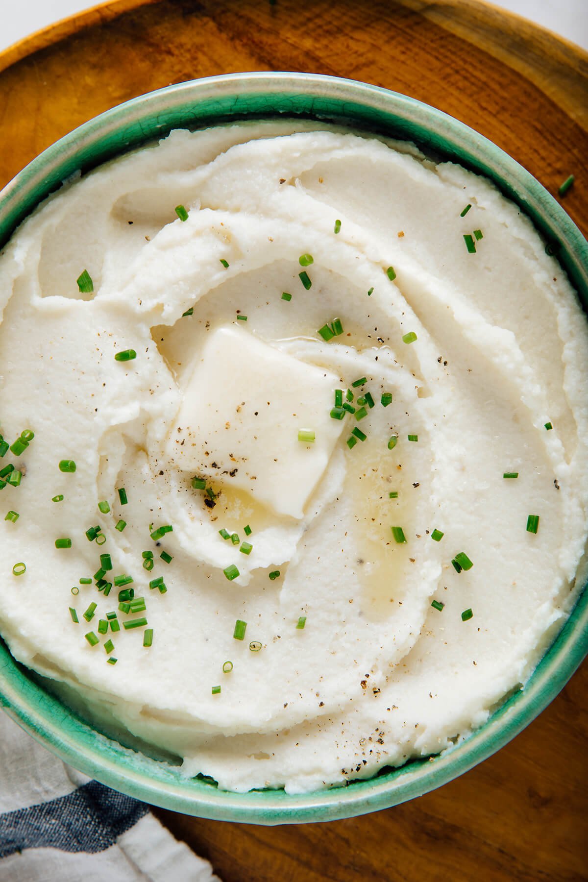 mashed cauliflower in serving bowl