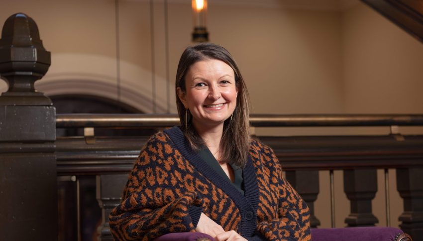 Jen Hartley headshot